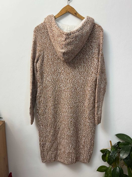 Długi dzianinowy sweter kapturem sukienka zimowa bluza BPC 40 42 L XL