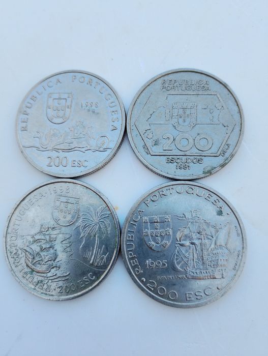 Moedas antigas para coleção