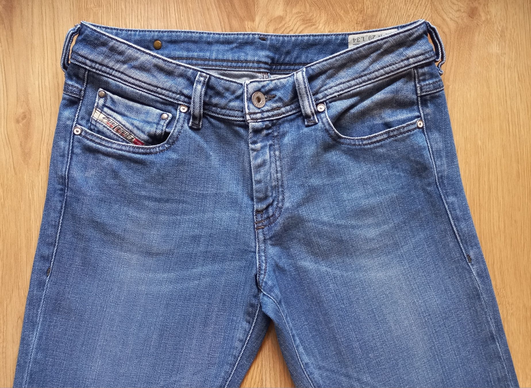 Spodnie jeansowe dżinsowe jeansy dżinsy Diesel Ronhy W 29 L 34