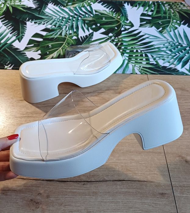 Nowe transparentne klapki na platformie Shein 40