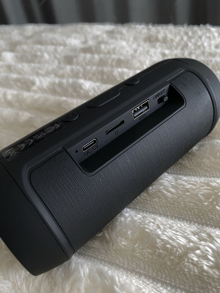 Портативна Bluetooth-колонка RM957