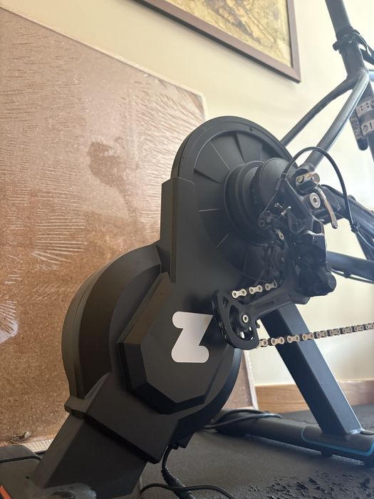Zwift Hub One - Rolo de Treino