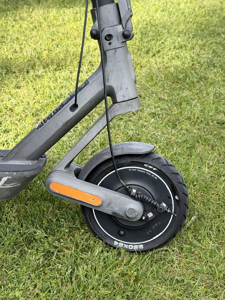 Xiaomi Mi Electric Scooter 4 Ultra