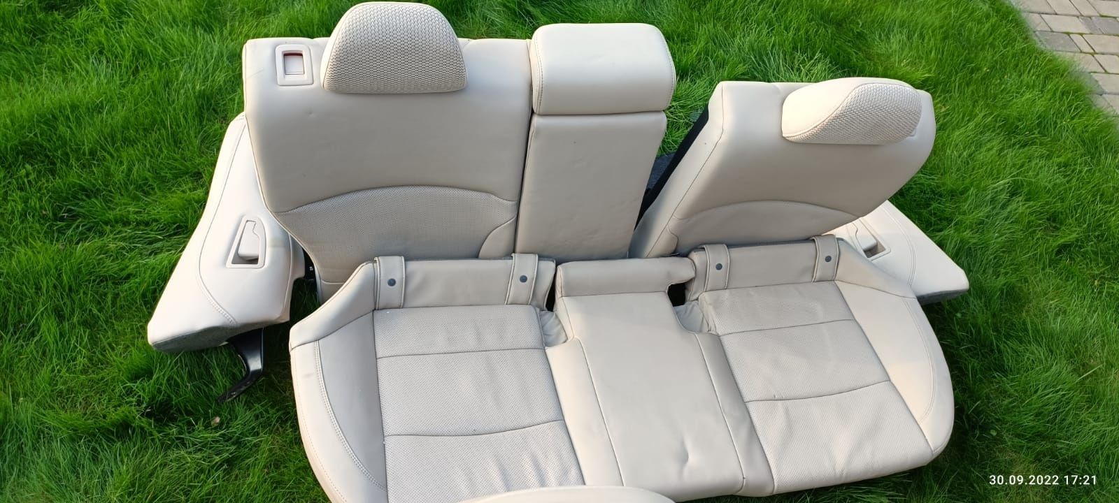 Салон шкіра бежева Subaru outback 2015-2018 limited сидіння диван