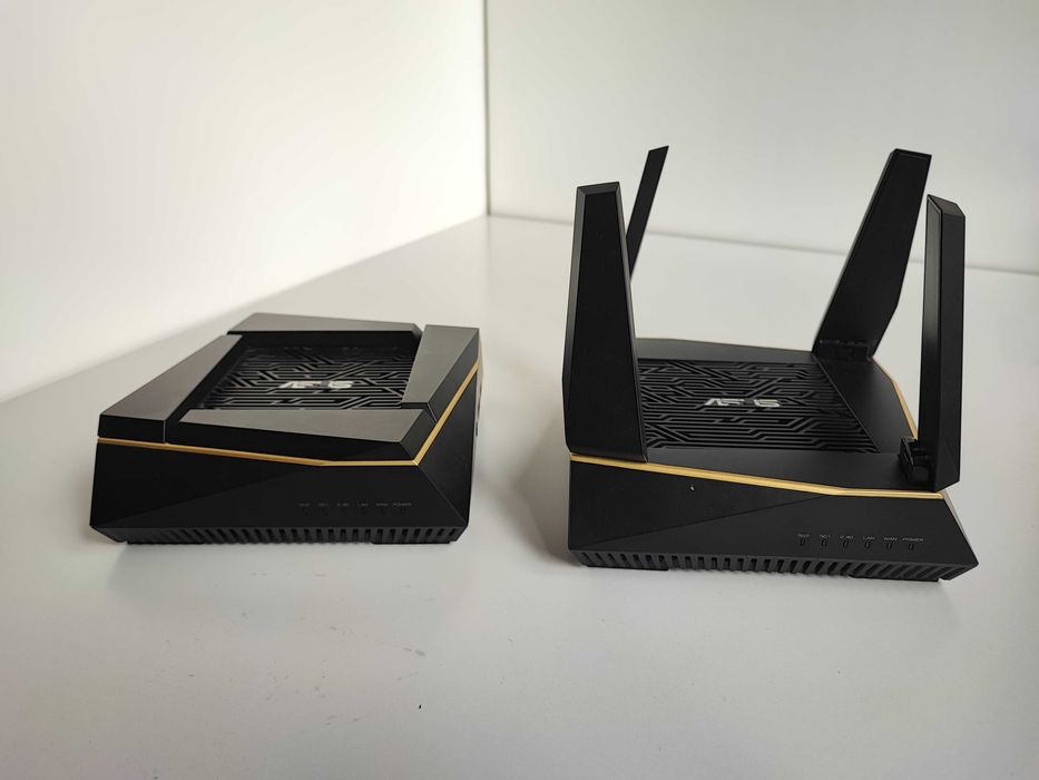 Бездротовий маршрутизатор ASUS RT-AX92U Wi-Fi 6, Tri-Band, AiMesh