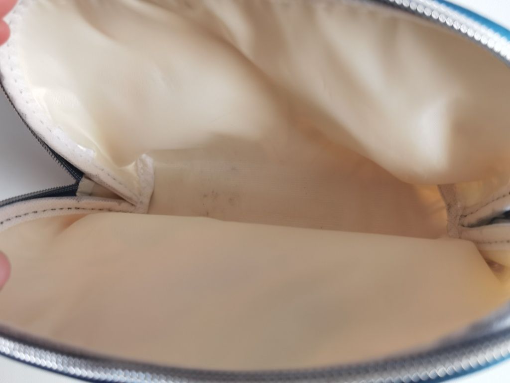 Kosmetyczka piórnik kwiaty rośliny dżungla