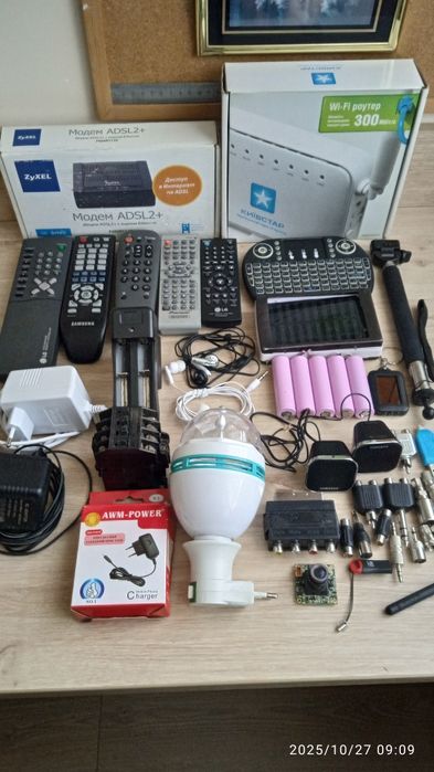 Распродажа оптом рабочий роутер WiFi и всякую нужную всячи