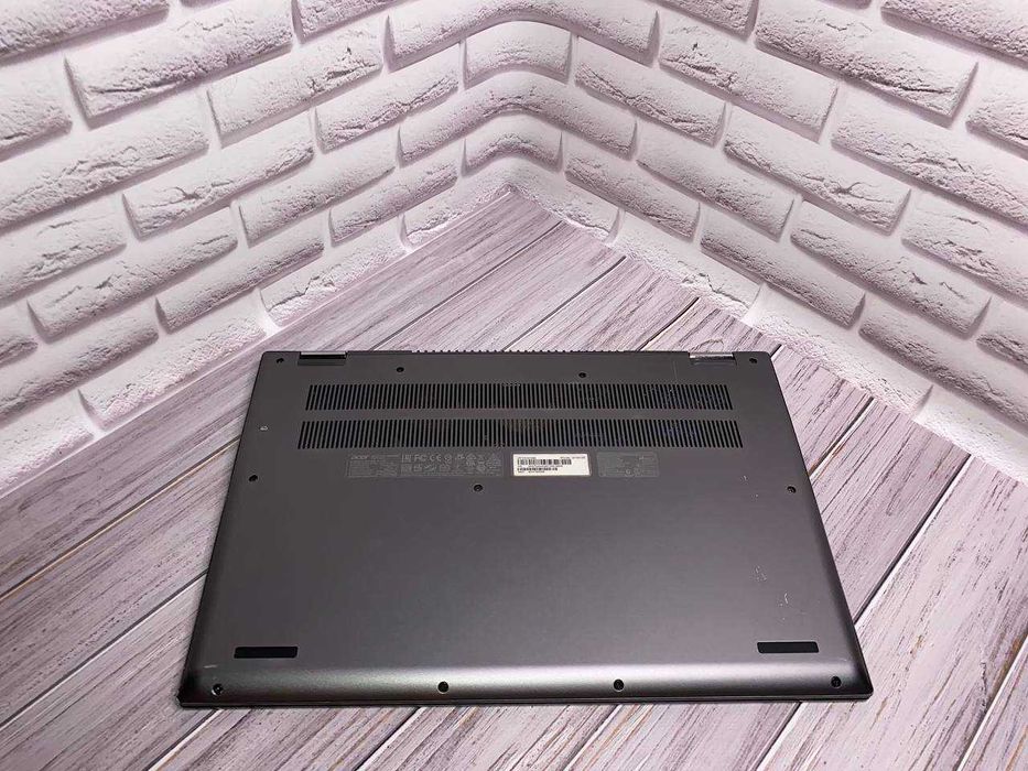 Acer Spin 5 SP515 | GTX 1050 | i5-8250u | 8GB Ram |512GB HDD + 256 SSD