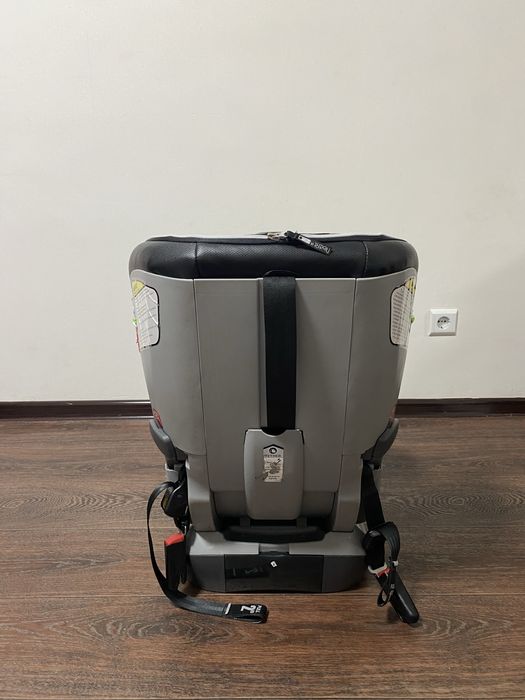 Автокрісло Chicco NextFit ZIP від 0 до 8 років