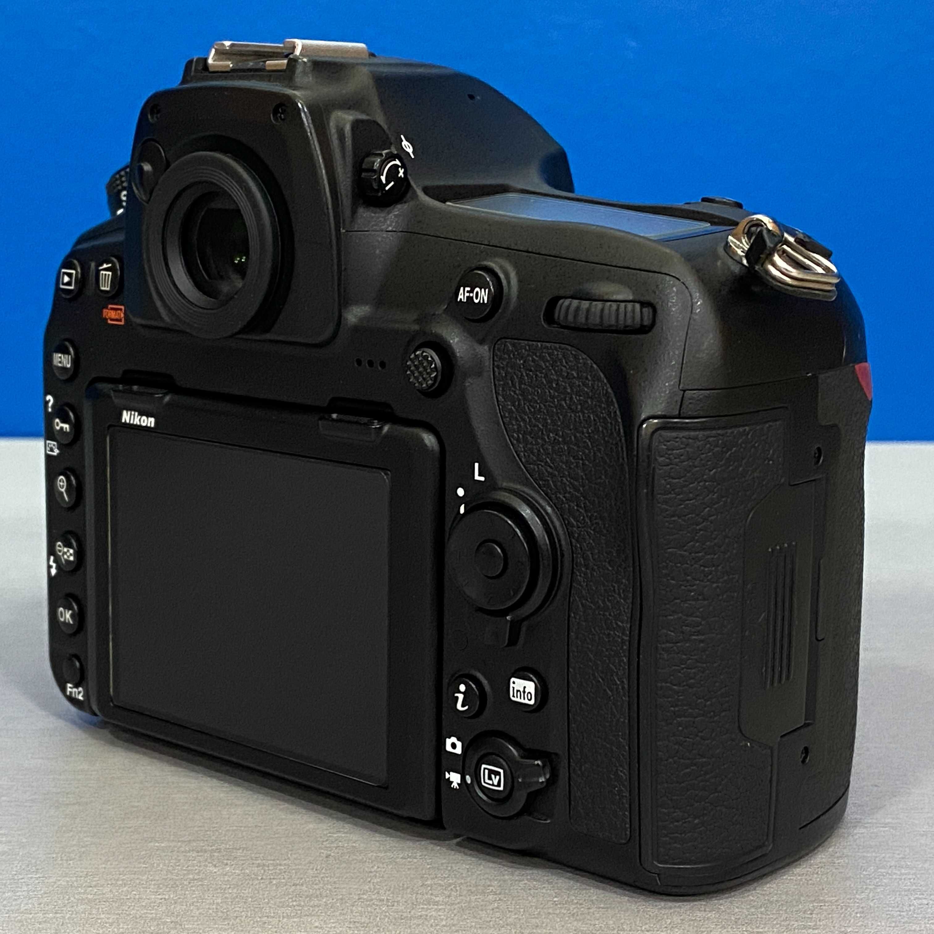 Nikon D850 (Corpo) - 45.7MP