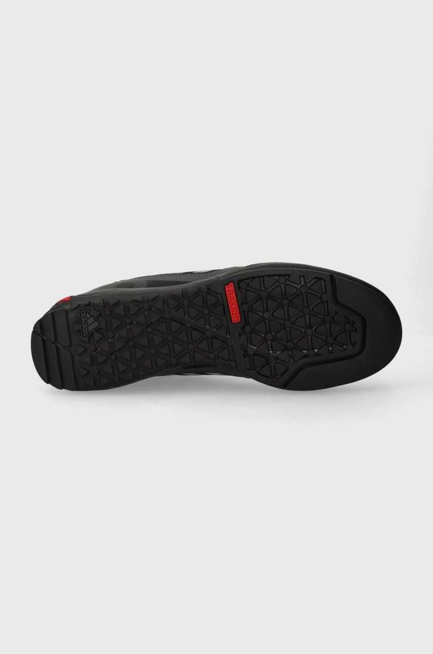Чоловічі кросівки Adidas Terrex Swift Solo 2 (IE6901)