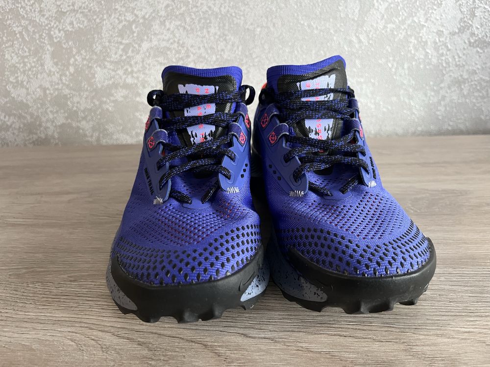 Красовки NIKE (оригінал)розмір 40.5,устілка 26 см
