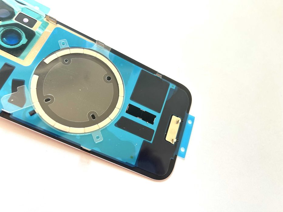 Tylna klapka iPhone 15 z ramką magnesami szkiełkami KOLOR RÓŻOWY