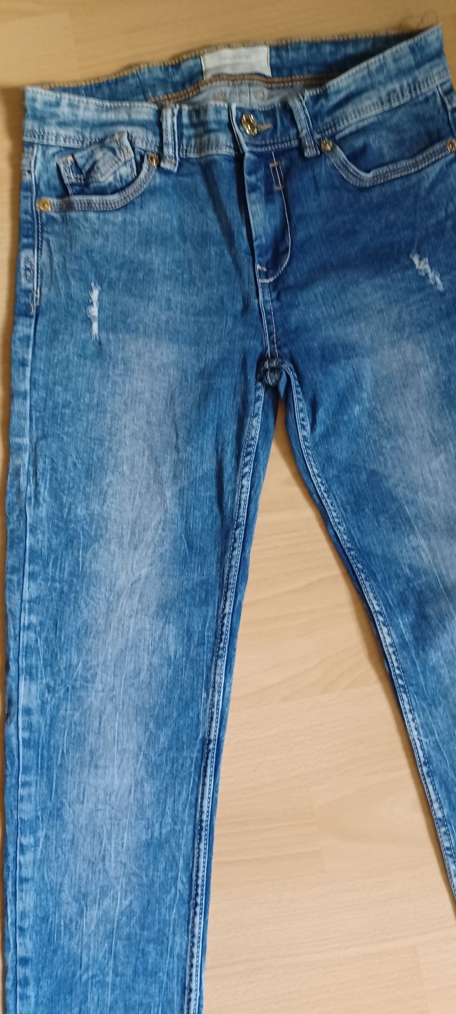 Jeansy Denim Stradivarius