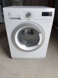 Пральна/стиральная/ машина Electrolux Wash & Dry 8/7 KG з Сушкою