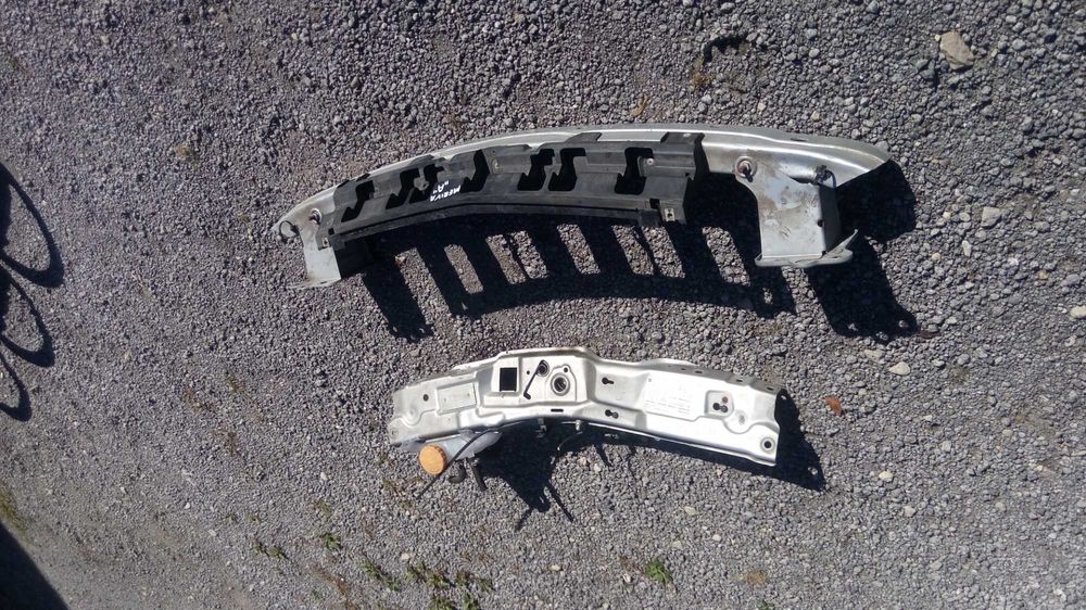 Opel Meriva A Belka zderzaka Przód Pas górny srebrny Z157