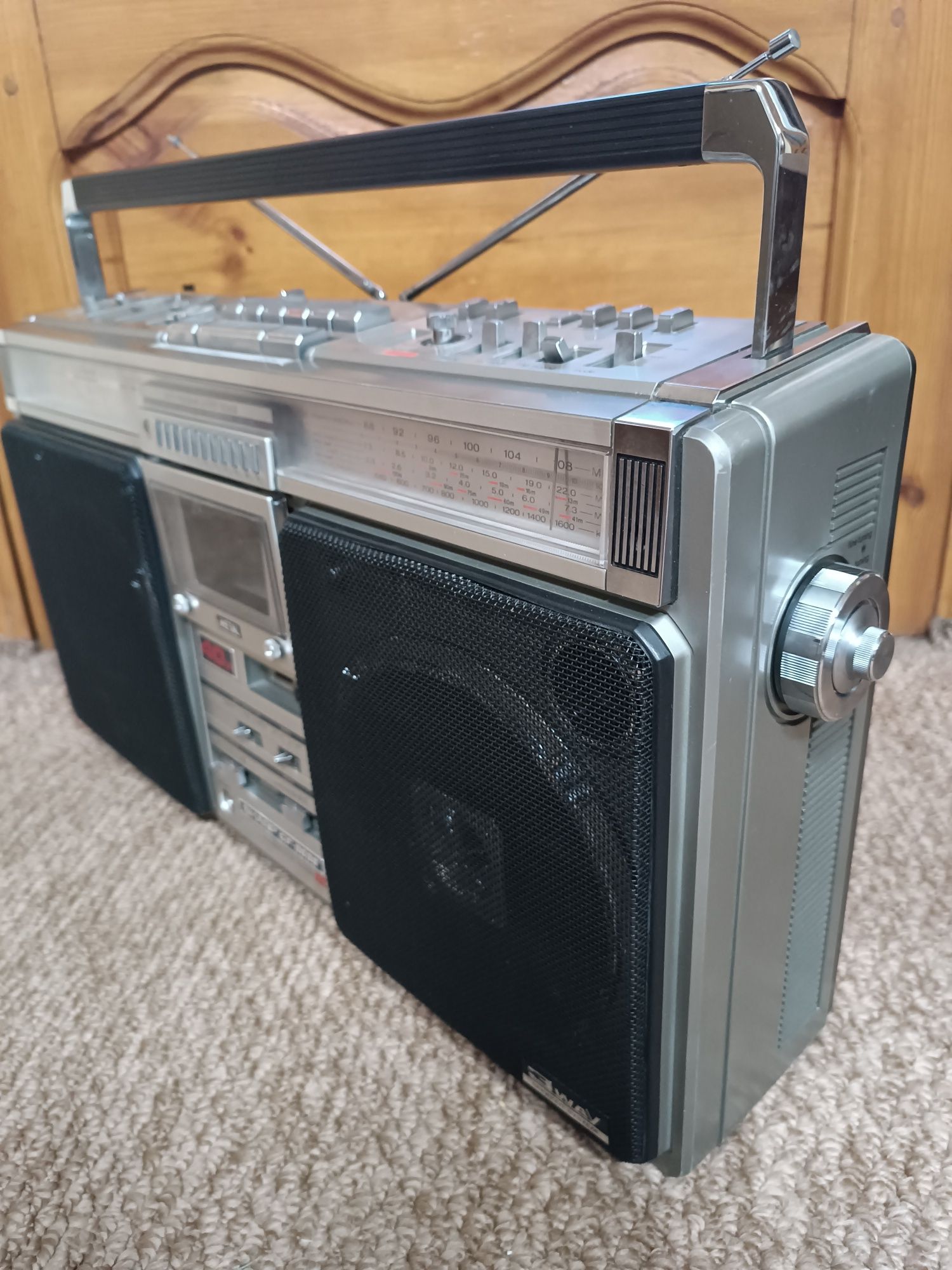 SHARP GF 9696 Магнитола