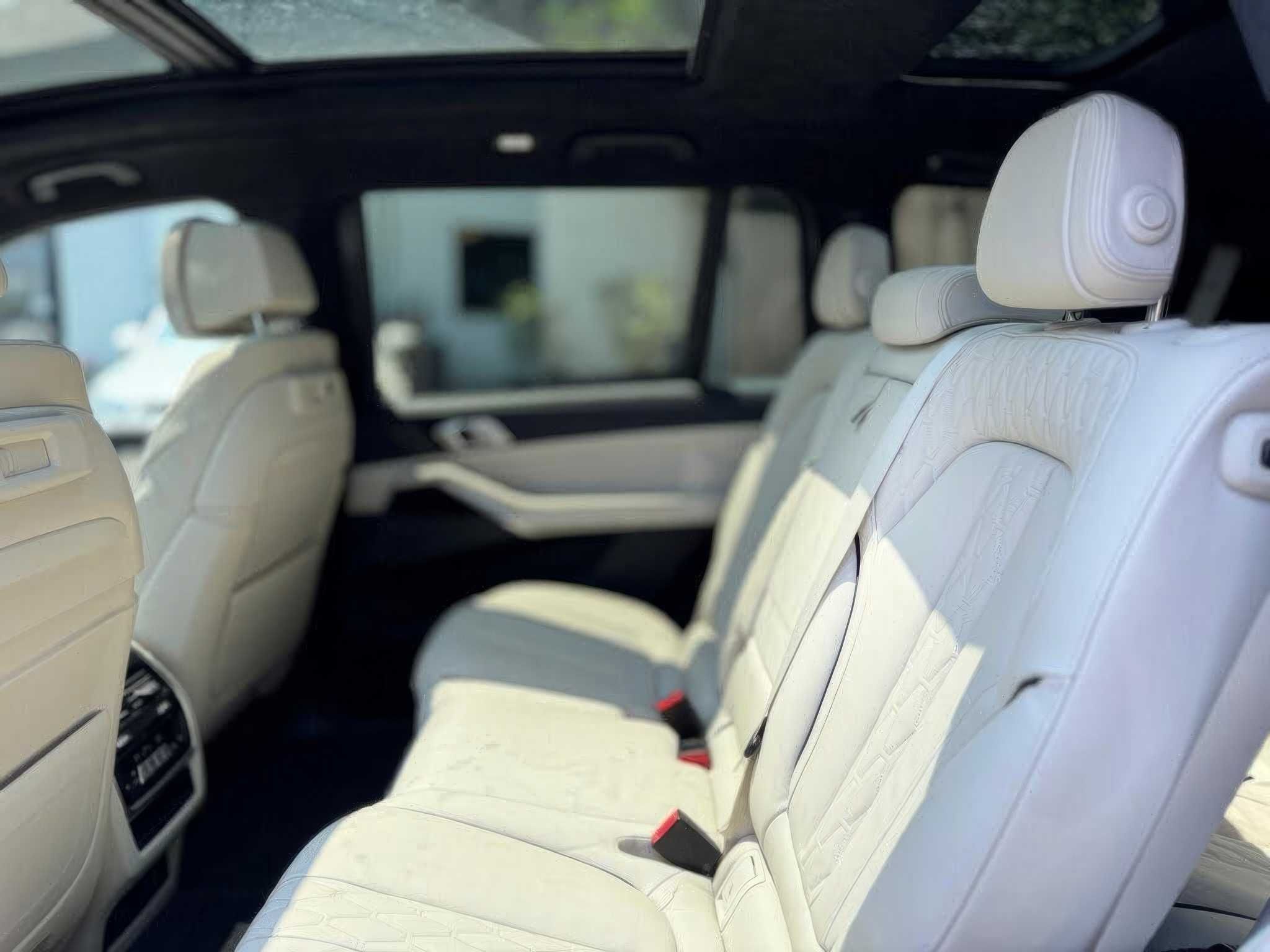 2020 BMW X7 xDrive40i