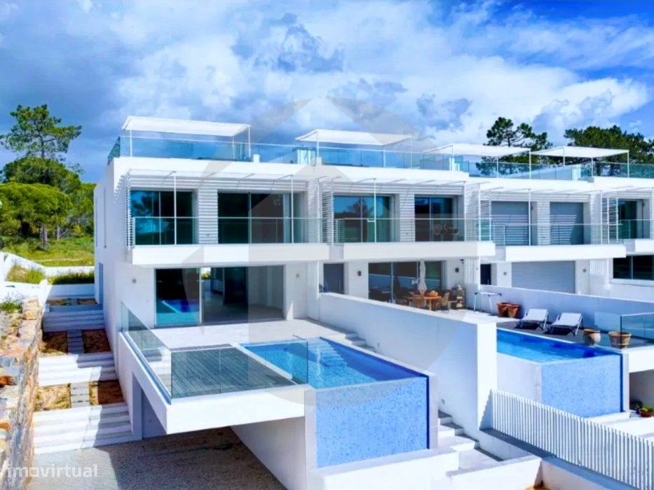 Moradia Luxuosa Moderna no Triângulo Dourado