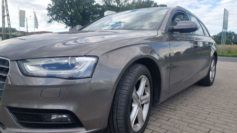 AUDI A4 B8 1.8T Automat Full Ledy el.Klapa Zarejestrowana lub ZAMIANA