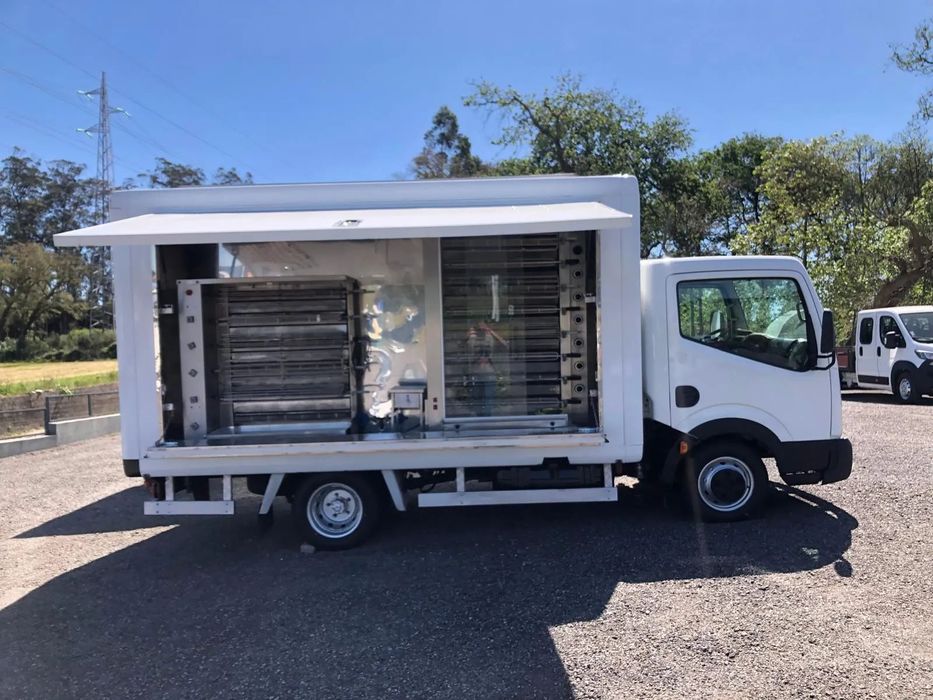 Nissan Cabstar Grill