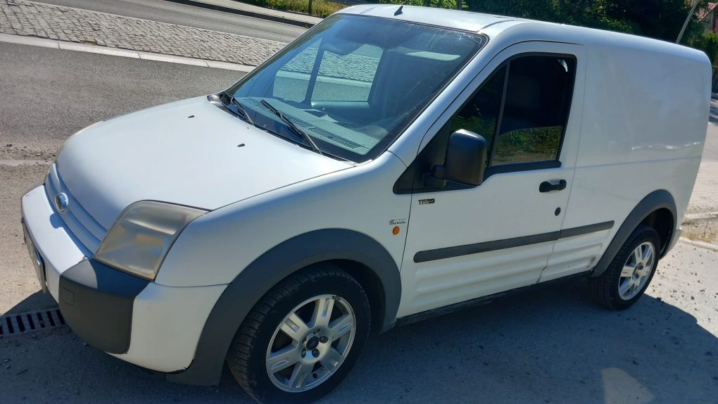 Ford Courier 2010