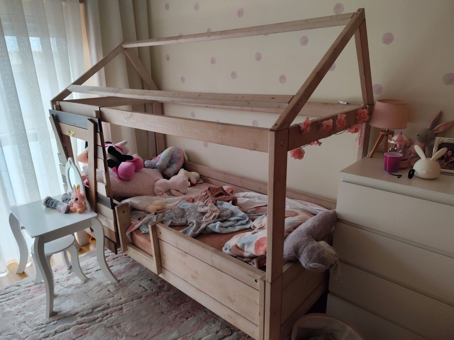 Cama Montessori tipo casinha