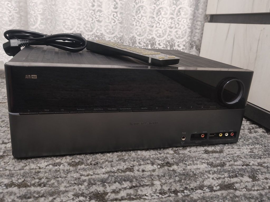 Sprzedam amplituner Harman Kardon AVR 460/240