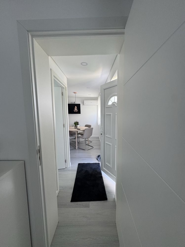 Alugo anexo/apartamento T1 - NOVO