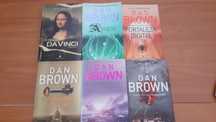 Dan Brown e opositores