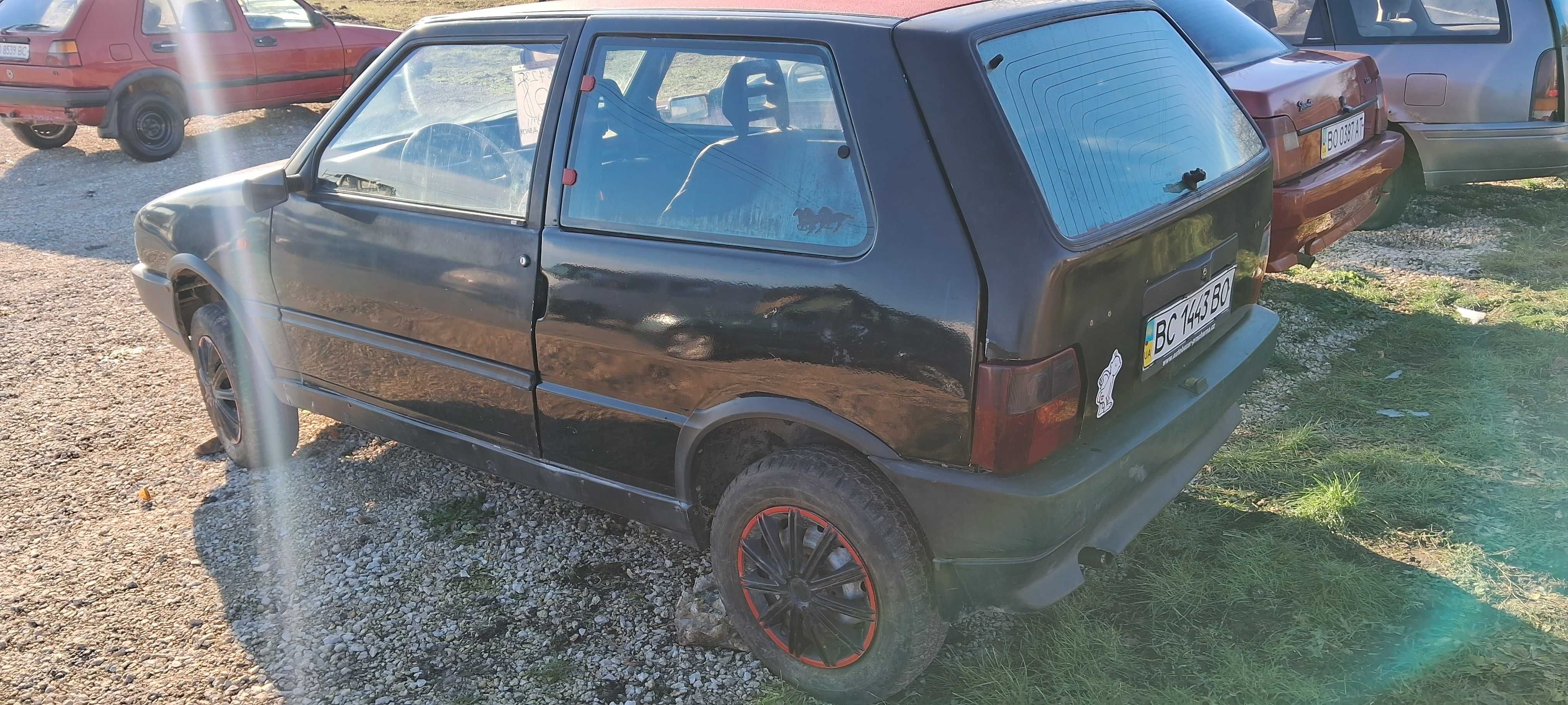 Fiat Uno по запчастинах