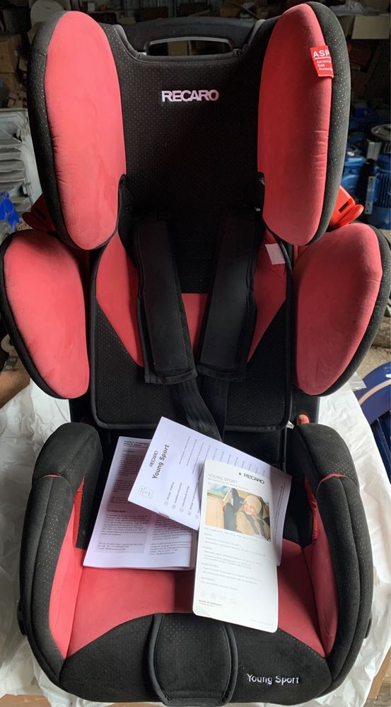 Автокресло Recaro Young Sport