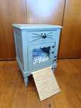 Mesa de Cabeceira / Casota para Gatos