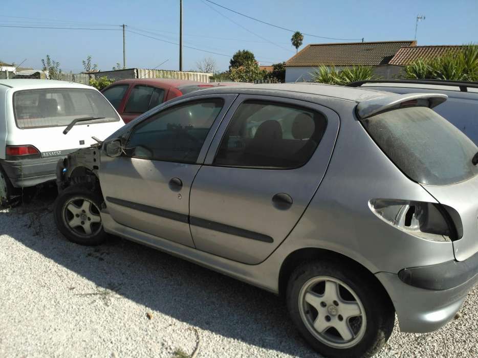 Peugeot 206 as peças