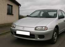 Mazda 323F - Bom estado