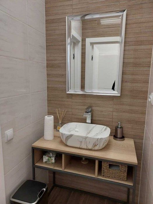 Оренда офісу з меблями в БЦ на Подолі (55 м2)