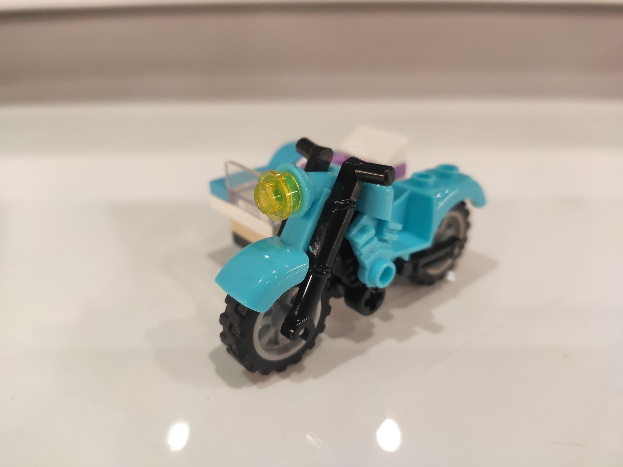 Lego 85983c01 motocykl z przyczepką medium azure