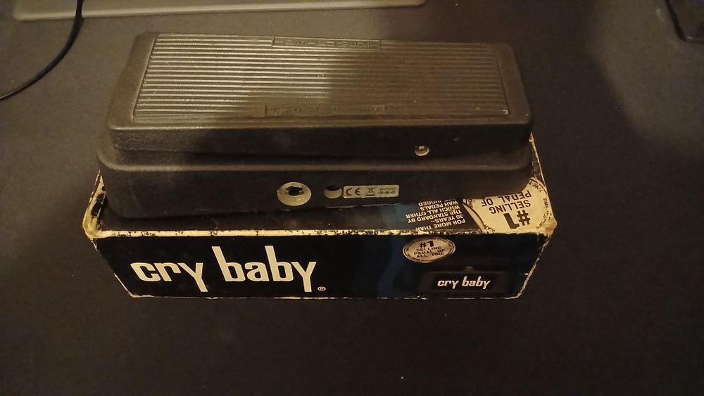 Pedal Wah wah cry baby dunlop