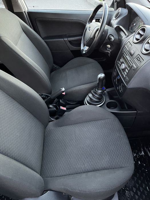 Продам Ford Fiesta