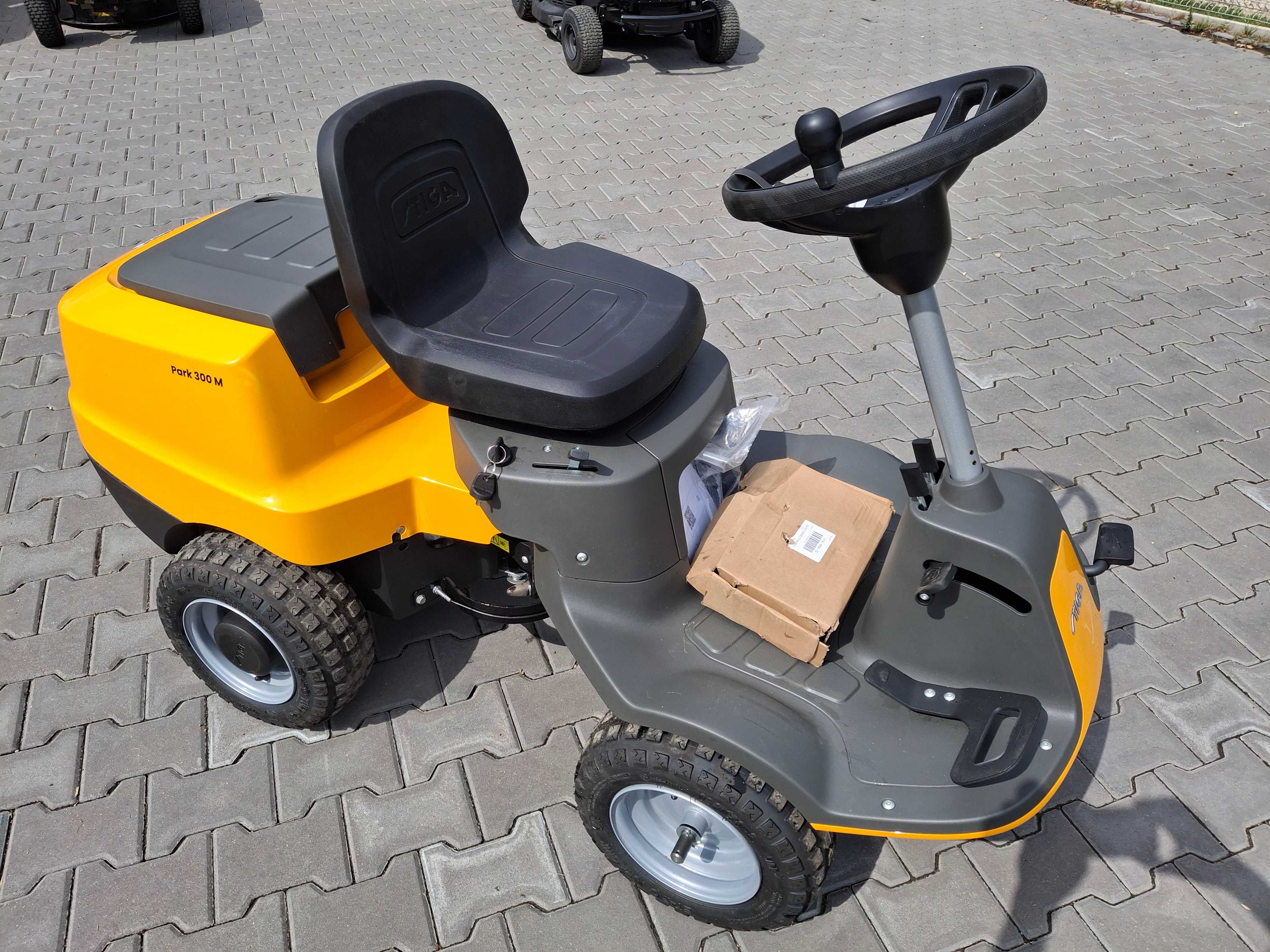 Nowy powystawowy traktorek stiga park 300 M