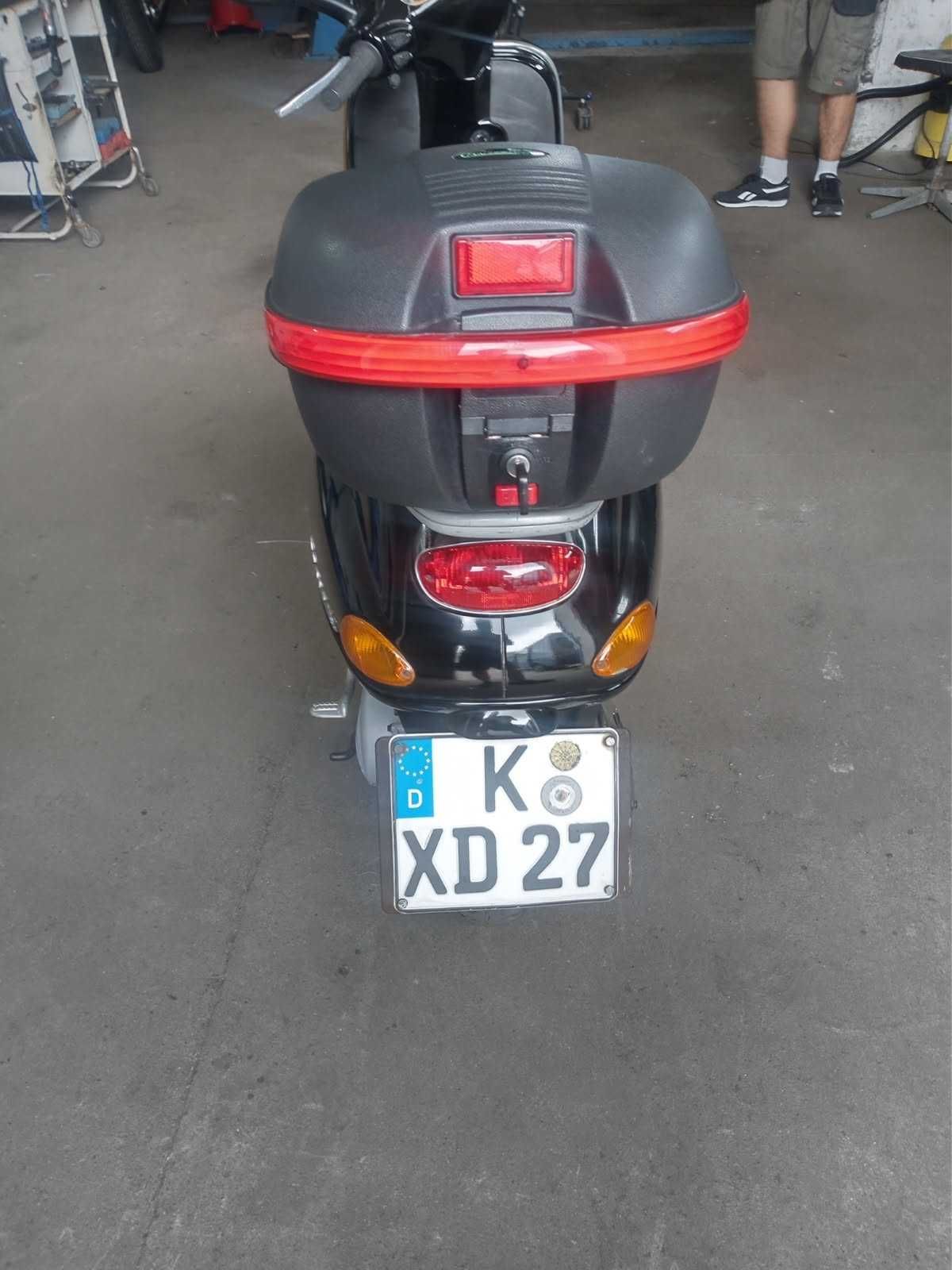 skuter paggio vespa 125 w cenie roweru