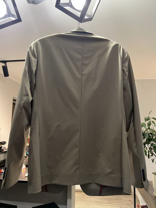 Beżowa marynarka Roy Robson