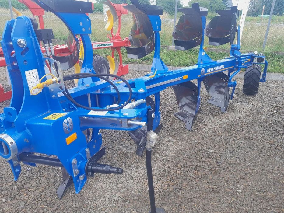 New Holland PMS4 Overum  Pług obrotowy 4 skibowy New Holland - Overum