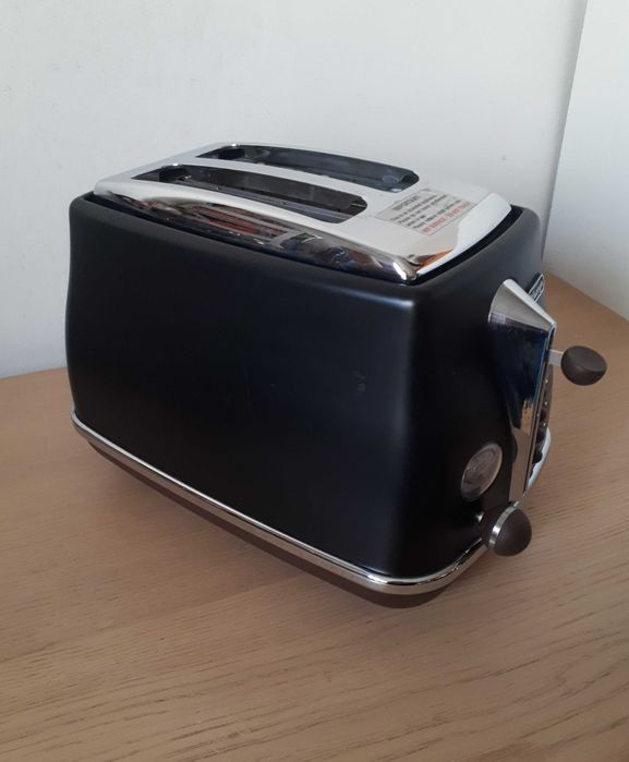 toster Delonghi zapiekacz czarny