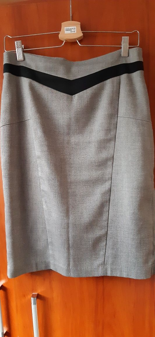 Spódnica orsay  do biura ołówkowa 38 m brązowa