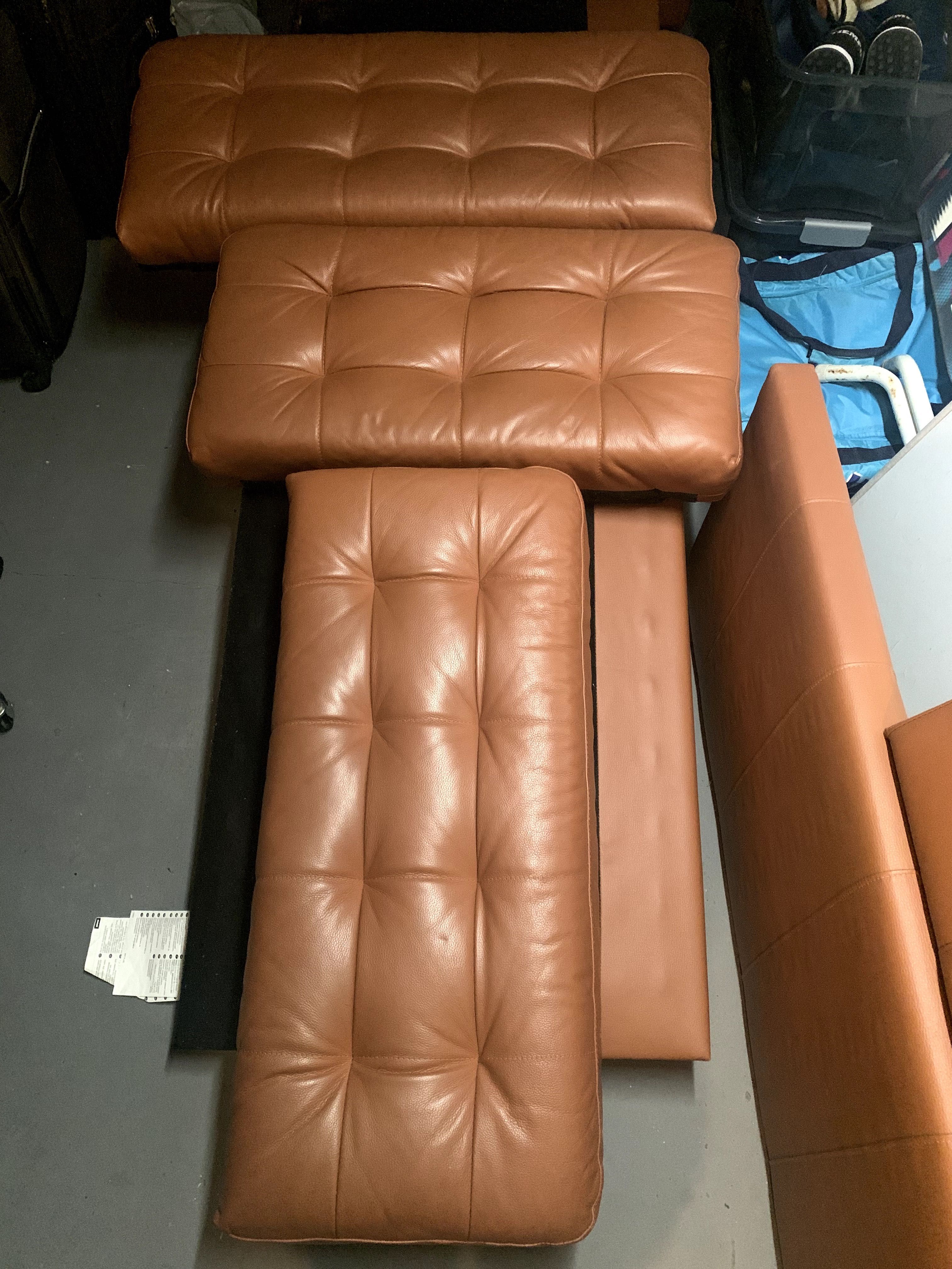 Ikea Sofá 4 lugares, couro /chaise longue/Bomstad castanho dourado