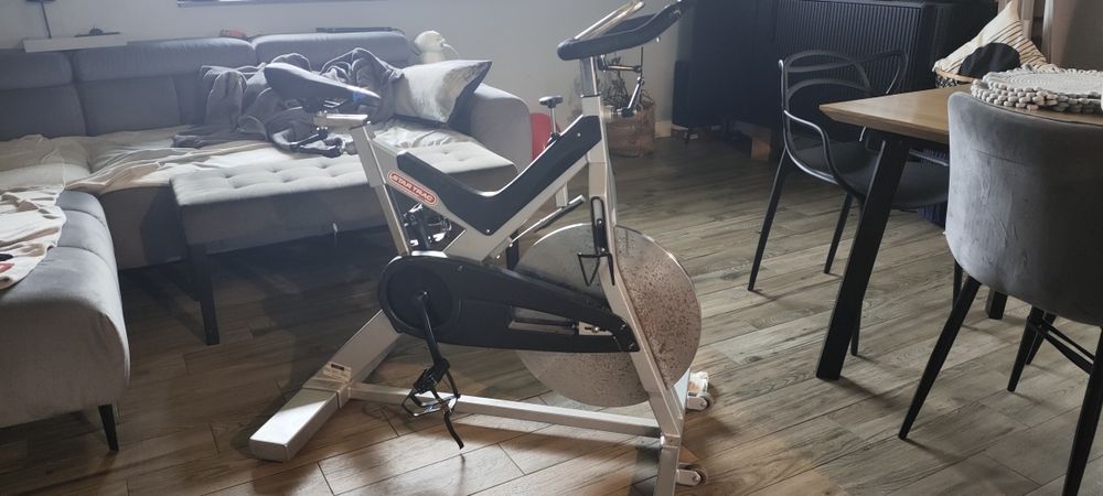 Rower spiningowy startrac