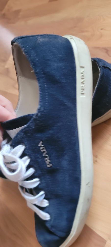 Trampki damskie Prada i sandały  Armani 37,5