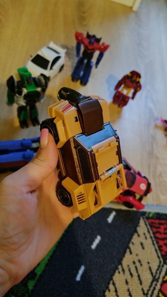 Transformers figurki
