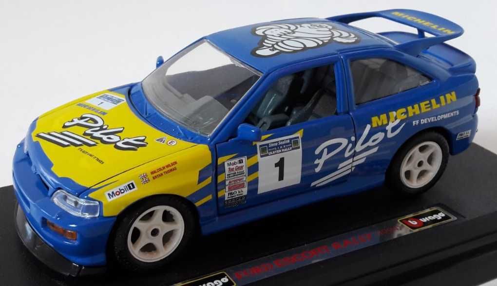 Miniatura Ford Escort RS Cosworth 1/24 da Bburago